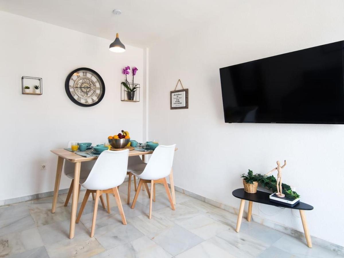 Rosaleda Center Apartment Malaga Exterior photo